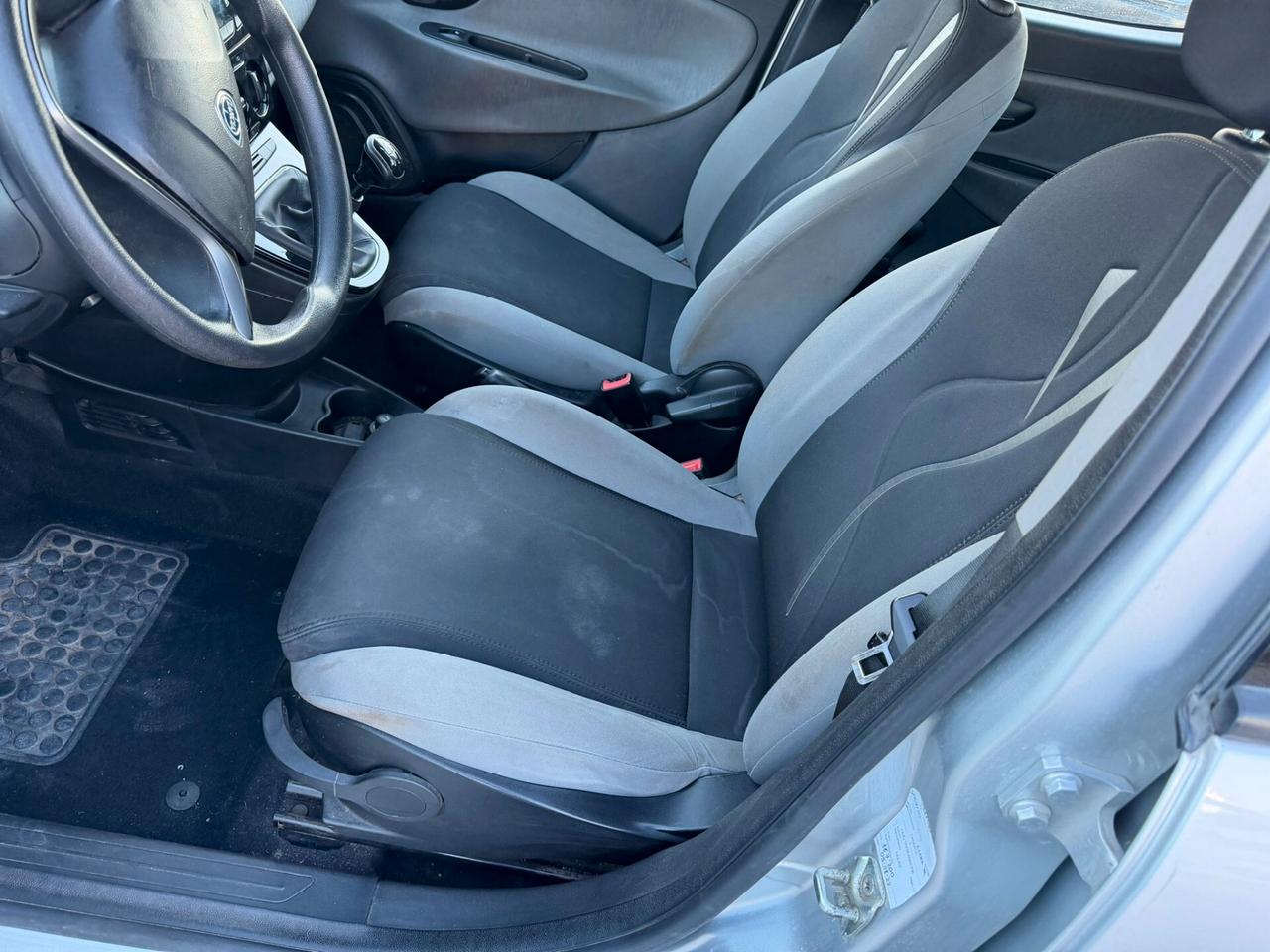 Lancia Ypsilon 1.3 MJT 16V 95 CV 5 porte S&S Elle