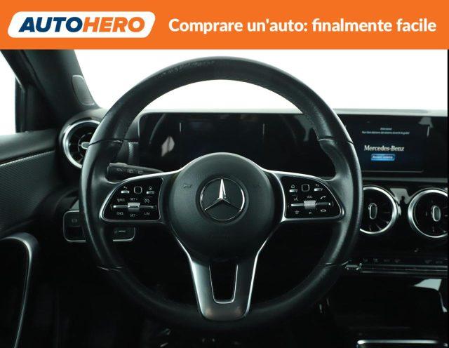 MERCEDES-BENZ A 180 d Sport