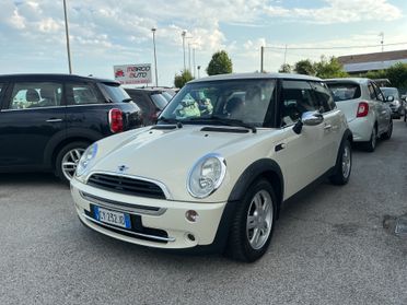 Mini 1.6 16V One Park Lane