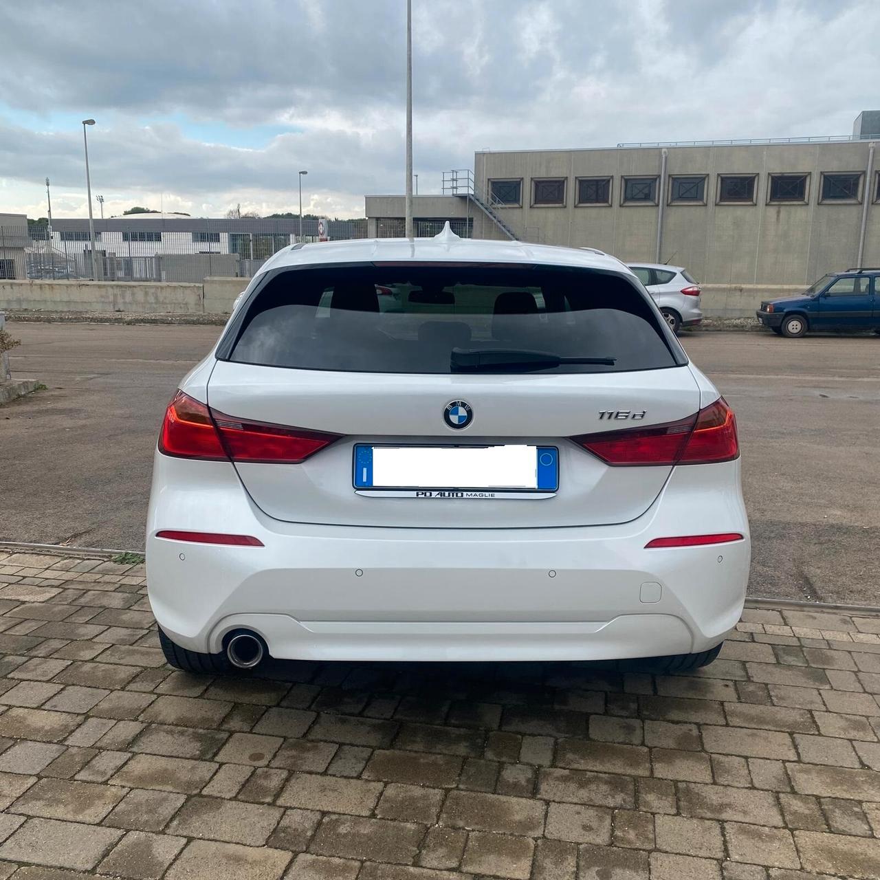 Bmw 116 116d 5p. Business Advantage
