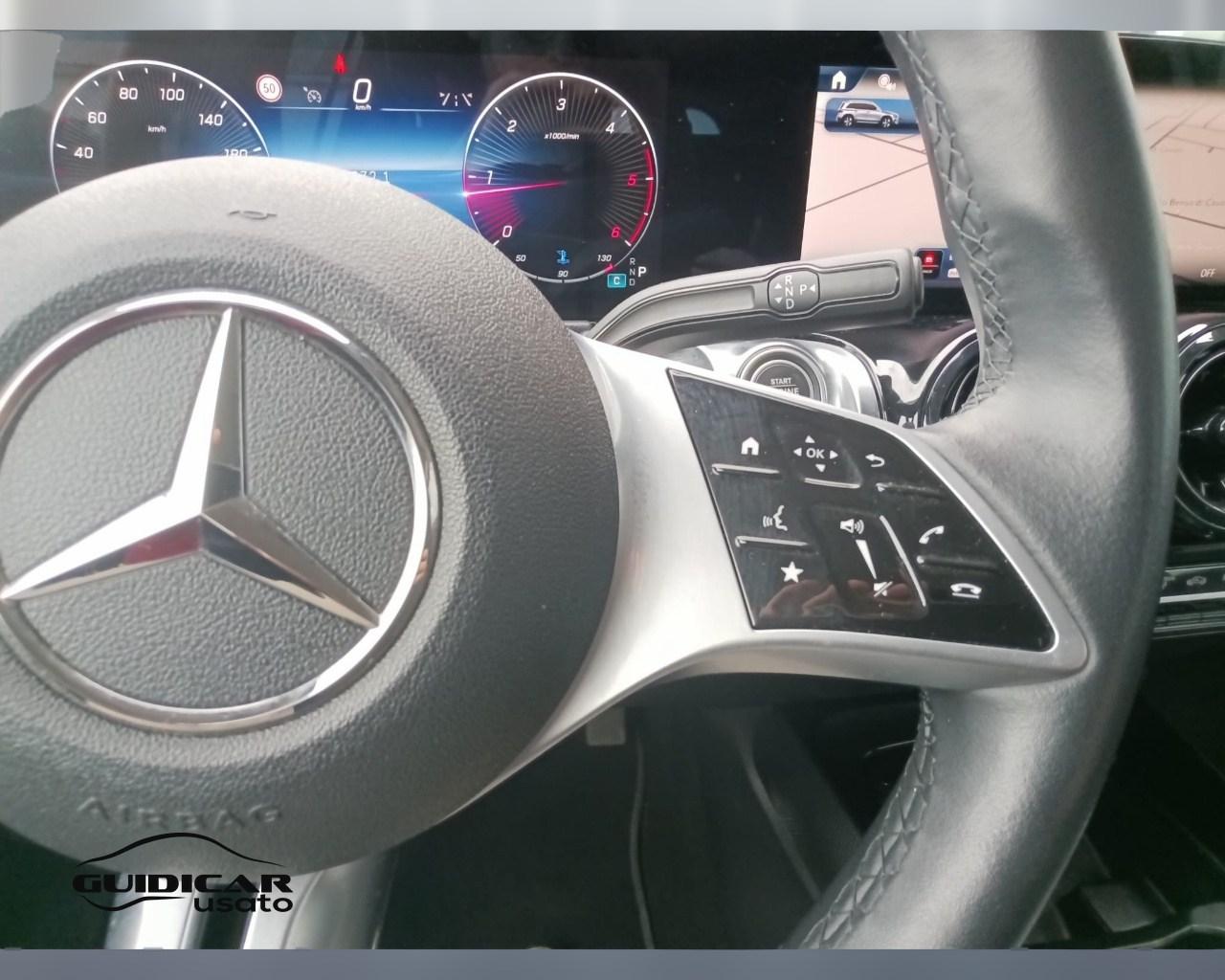 Mercedes-Benz GLB - X247 2023 - GLB 180 d Advanced auto