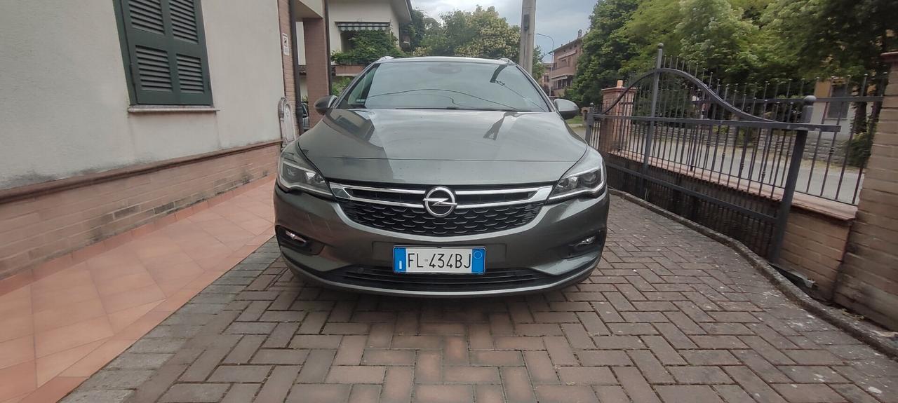 Opel Astra 1.6 CDTi 136CV aut. Sports Tourer Innovation