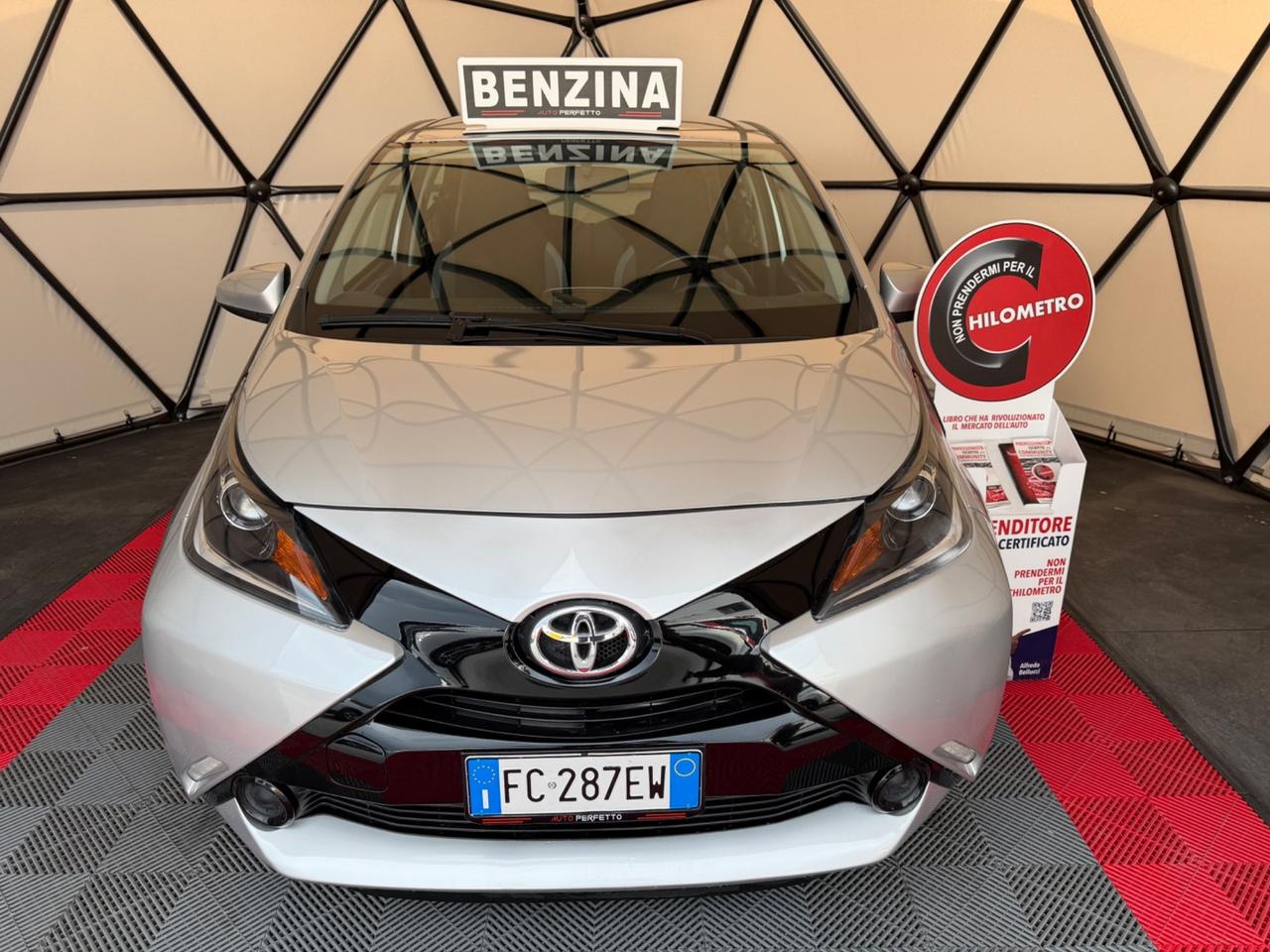 Toyota Aygo 1.0 VVT-i 69 CV 5 porte x-wave