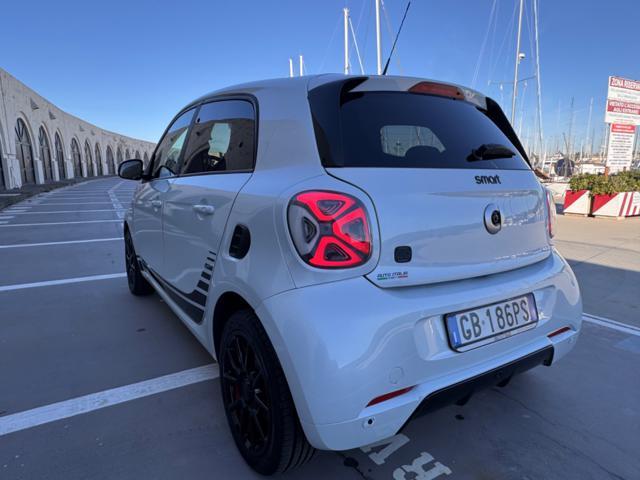 SMART ForFour EQ EDITION ONE PACK BRABUS+PELLE+TETTO+RCAM