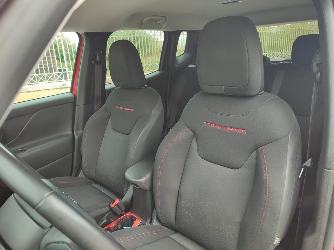Jeep Renegade TRAILHAWK 4X4 TRAILRATED 1.3 T4 PHEV 240 CV IBRYDA