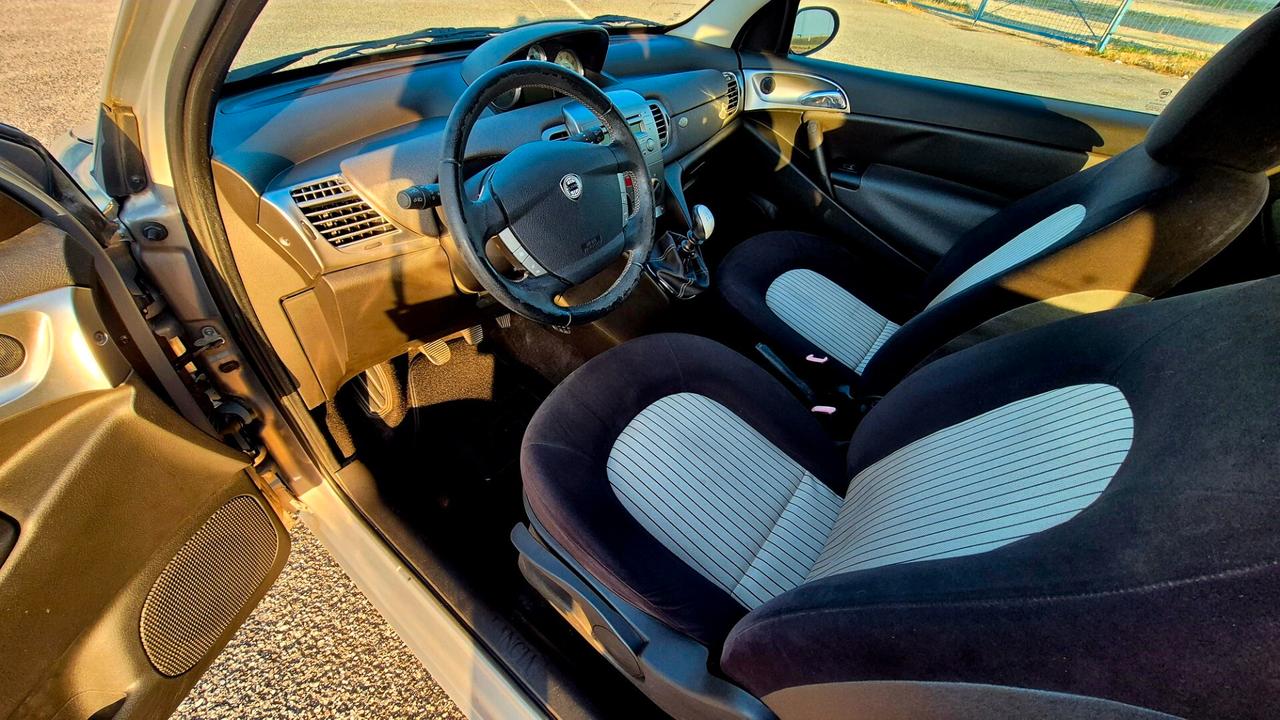 Lancia Ypsilon 144.000KM NESSUN LAVORO DA FARE