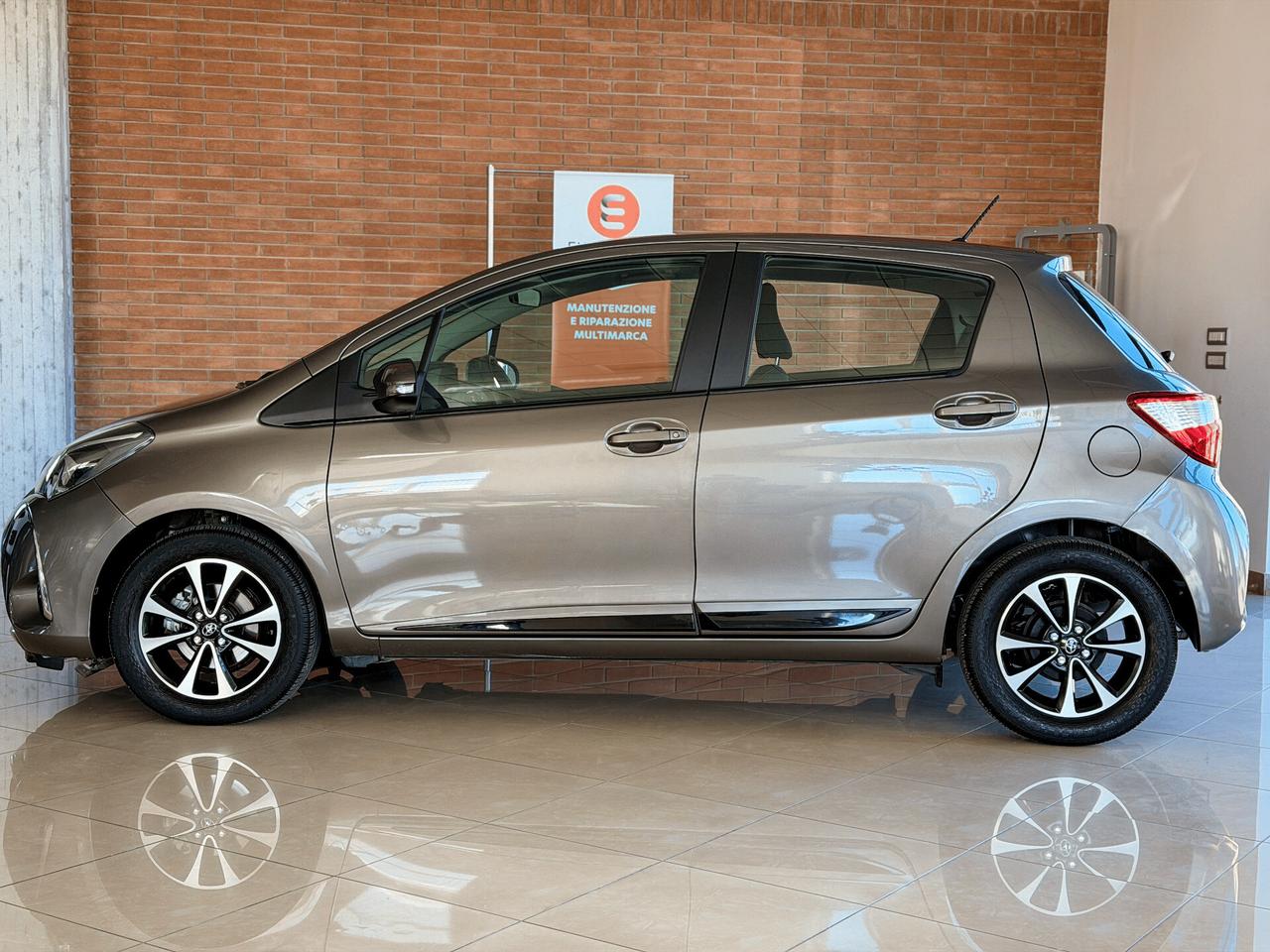 TOYOTA Yaris Active 5p - 1.0 Benz. 70cv E6