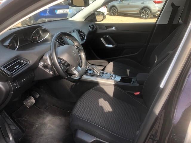 Peugeot 308 BlueHDi 130 S&S EAT8 Allure