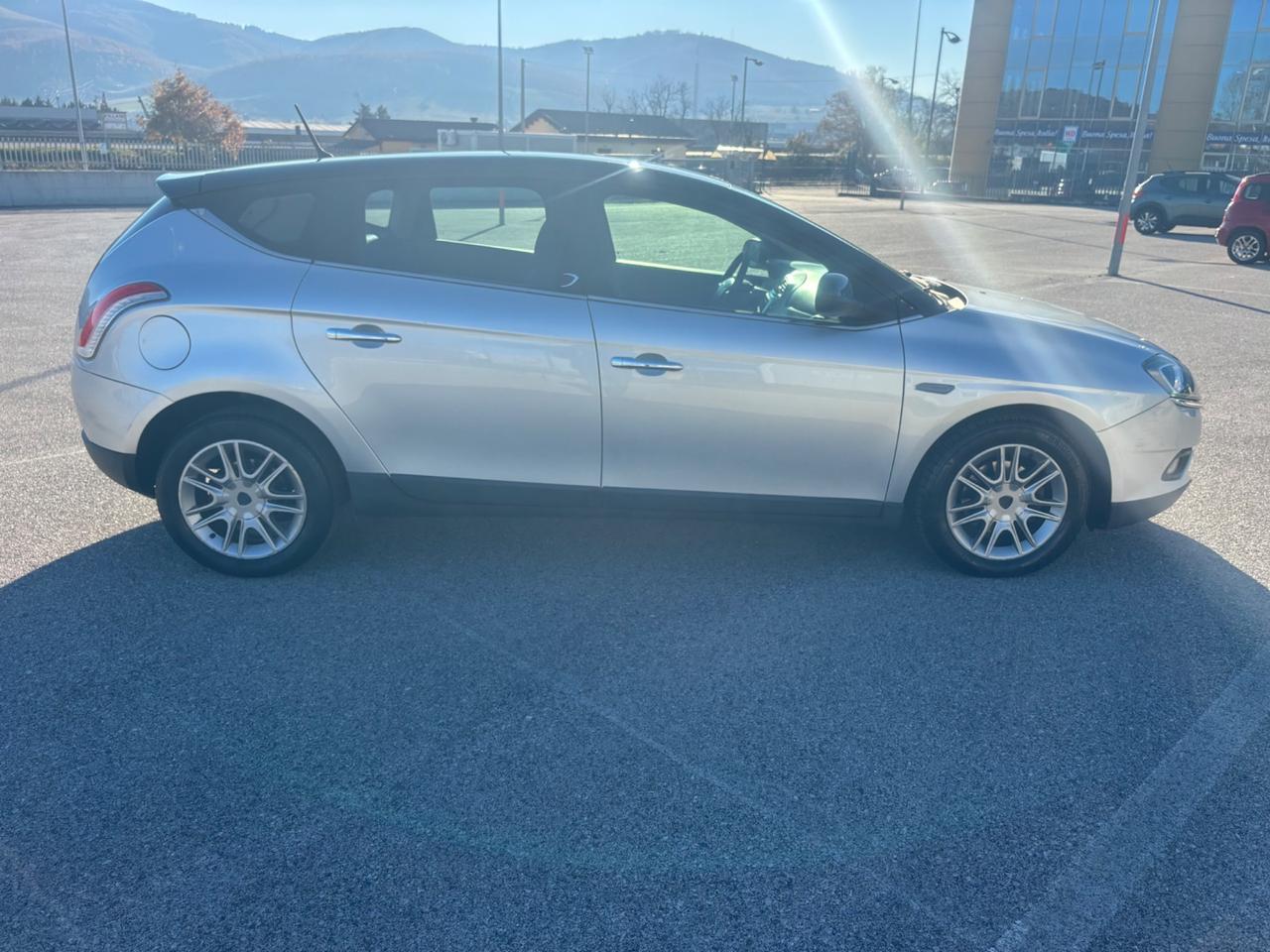 Lancia Delta 1.6 MJT DPF Selectronic Argento