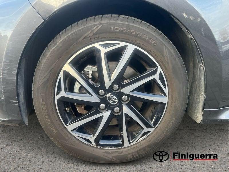 Toyota Yaris Hybrid Trend MY21