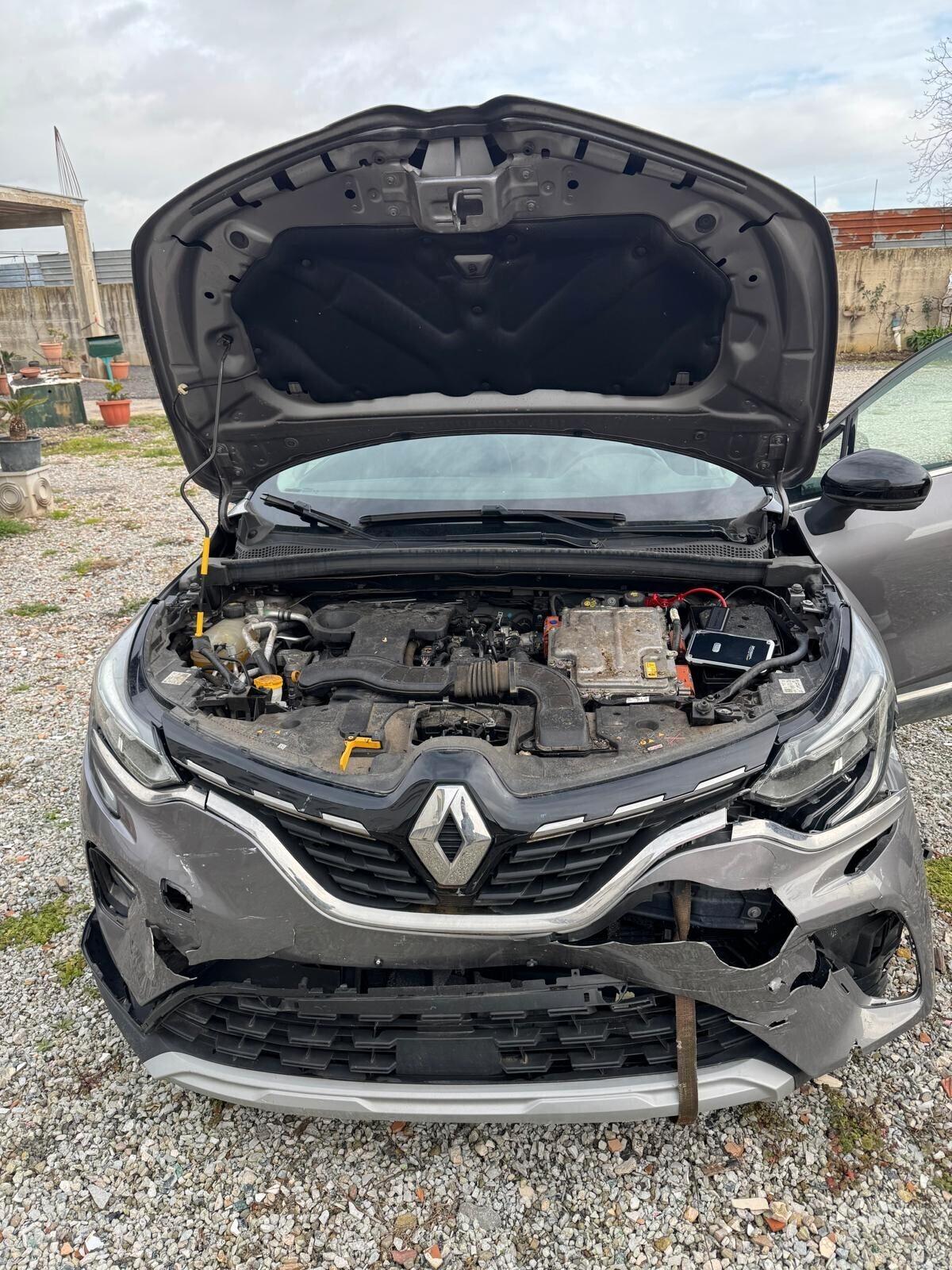 Renault Captur Hybrid Sinistrata Incidentata