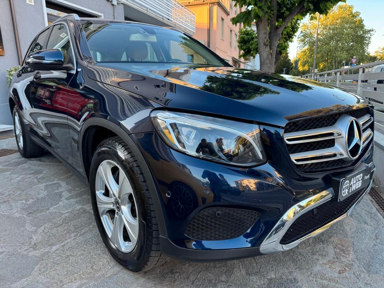 MERCEDES GLC 250 D 4MATIC SPORT