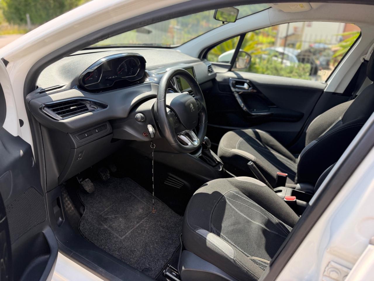 Peugeot 208 1.4 HDi 68 CV 5 porte Active