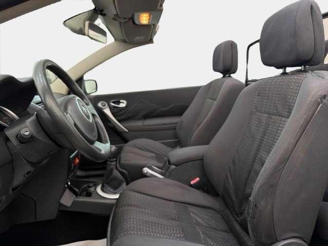 Renault Megane Mégane C-C 1.9 dCi/130CV Dynamique