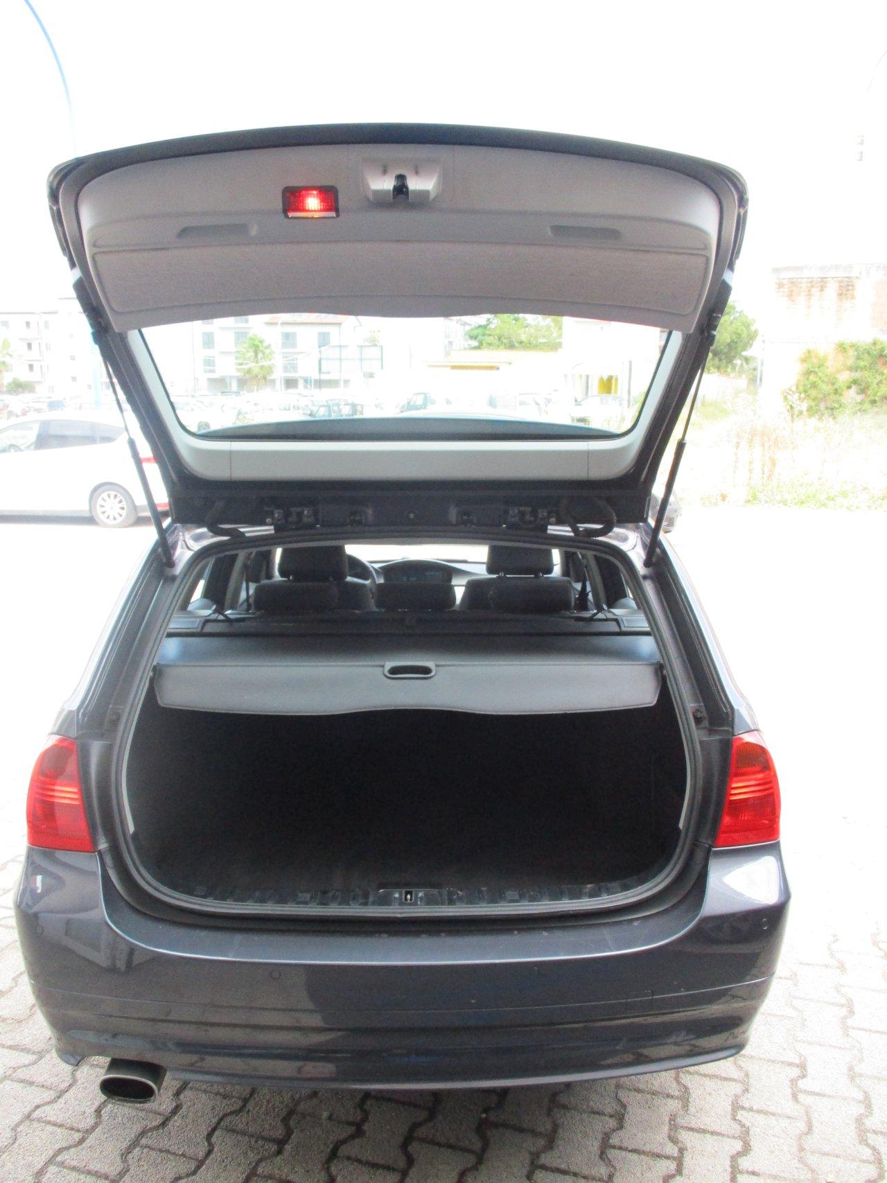 BMW 320 d Touring Futura 177cv