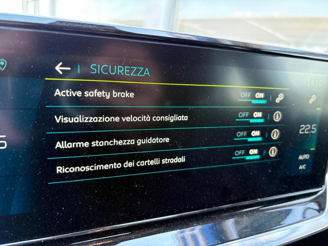 Peugeot 208 ALLURE PACK motore elettrico 136 cv SPOTICAR