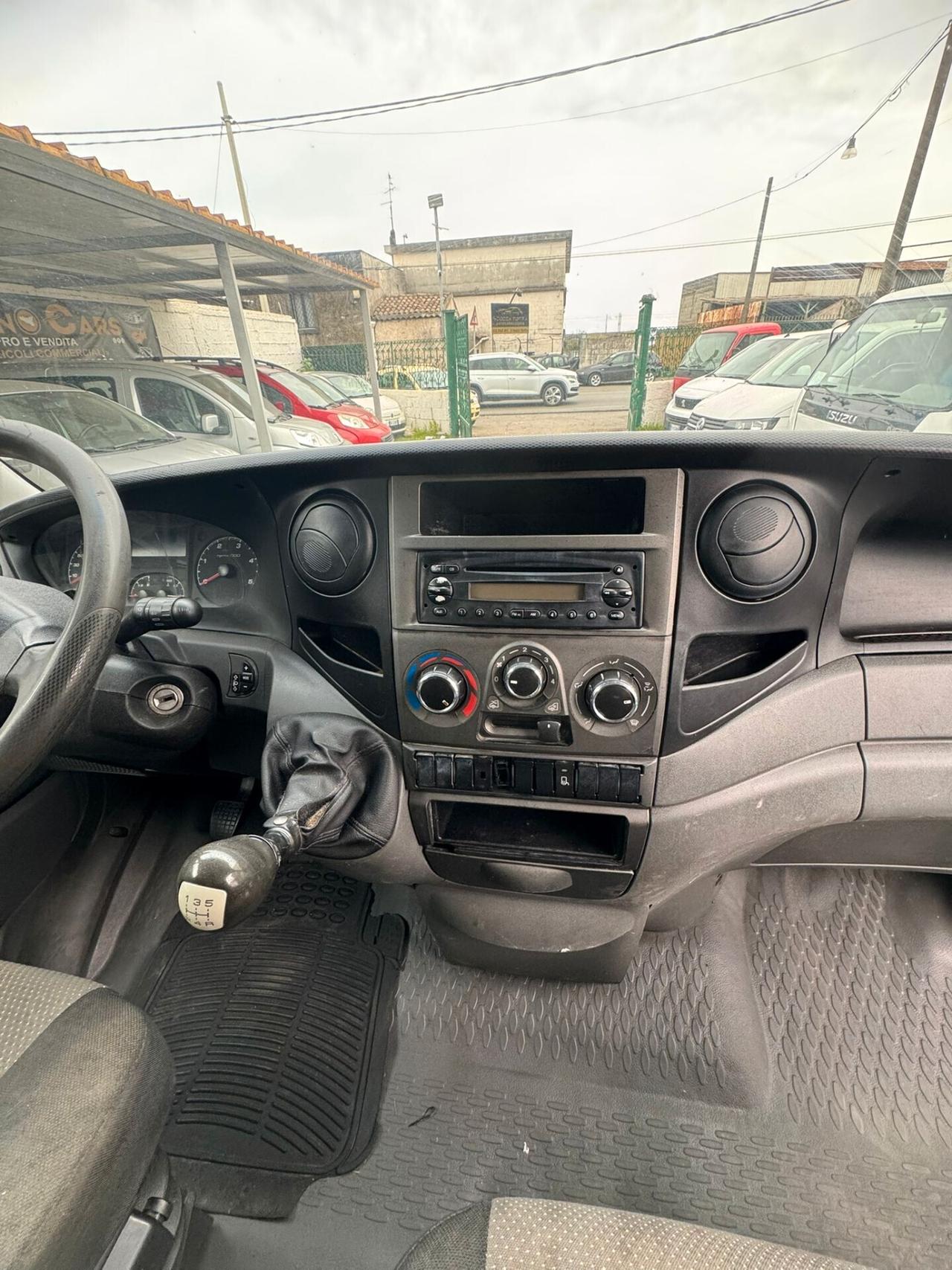 IVECO DAILY 35C13 PASSO CORTO FRIGORIFERO ANNO 2012