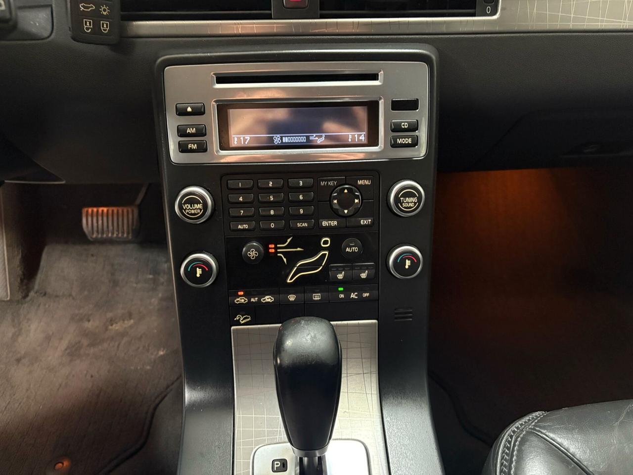 Volvo XC 70 D5 auto