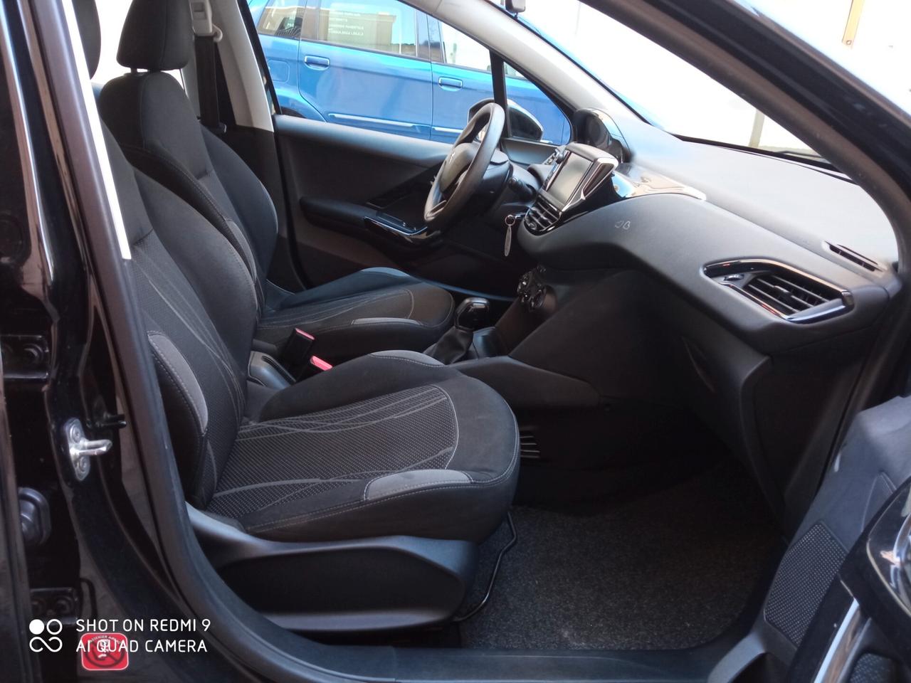 Peugeot 208 1.4 HDi 68 CV 5 porte Allure