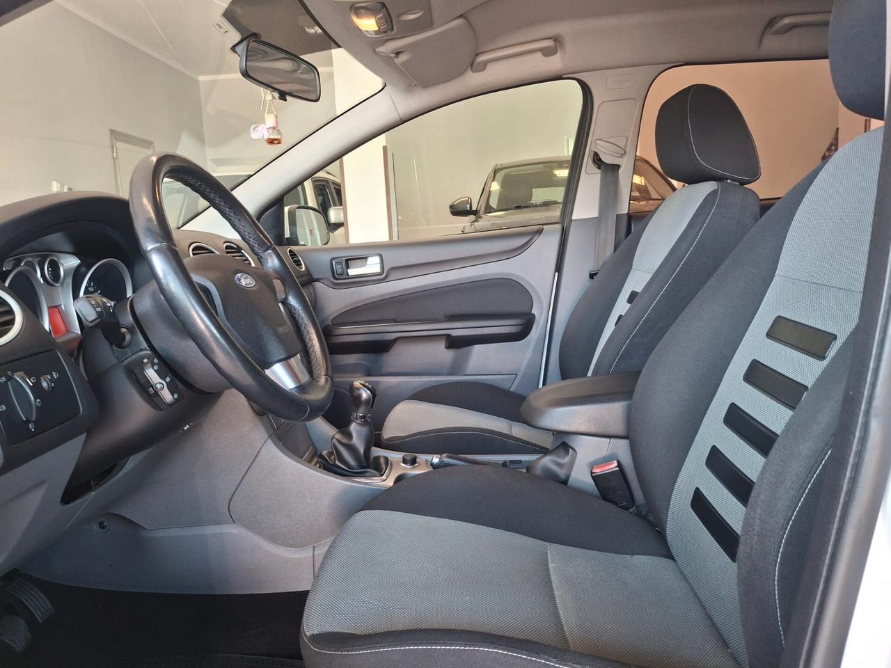 Ford Focus 1.6 tdci Titanium *CINGHIA FATTA*TAGLIANDI CERTIFICATI