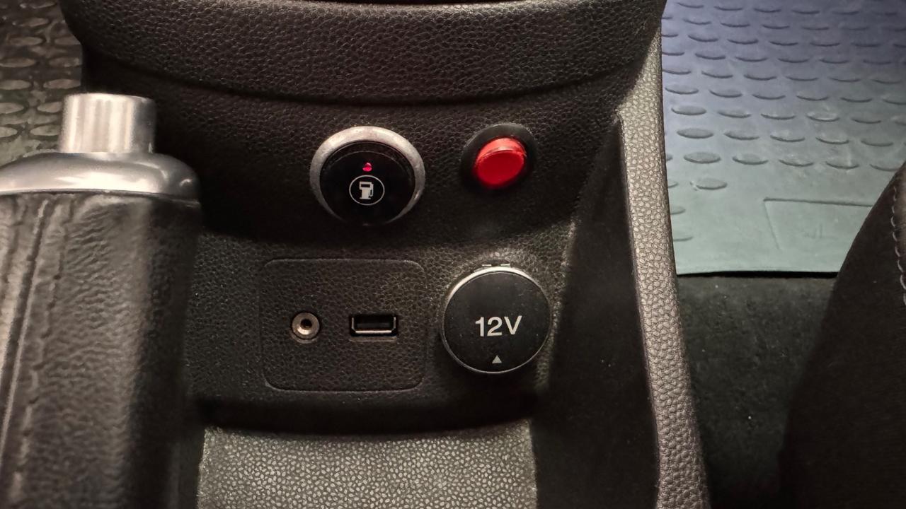 Ford Fiesta 1.4 5p. Bz.- GPL Titanium-2014