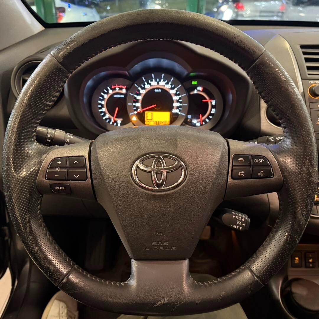 Toyota RAV 4 RAV4 2.0 Luxury