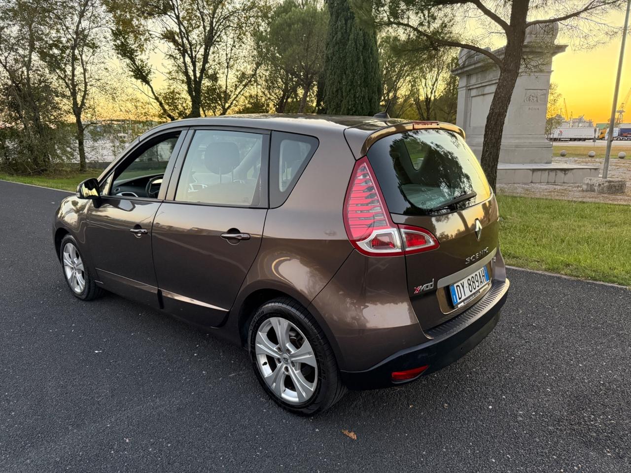 Renault Scenic Scénic X-Mod 1.5 dCi 110CV Luxe