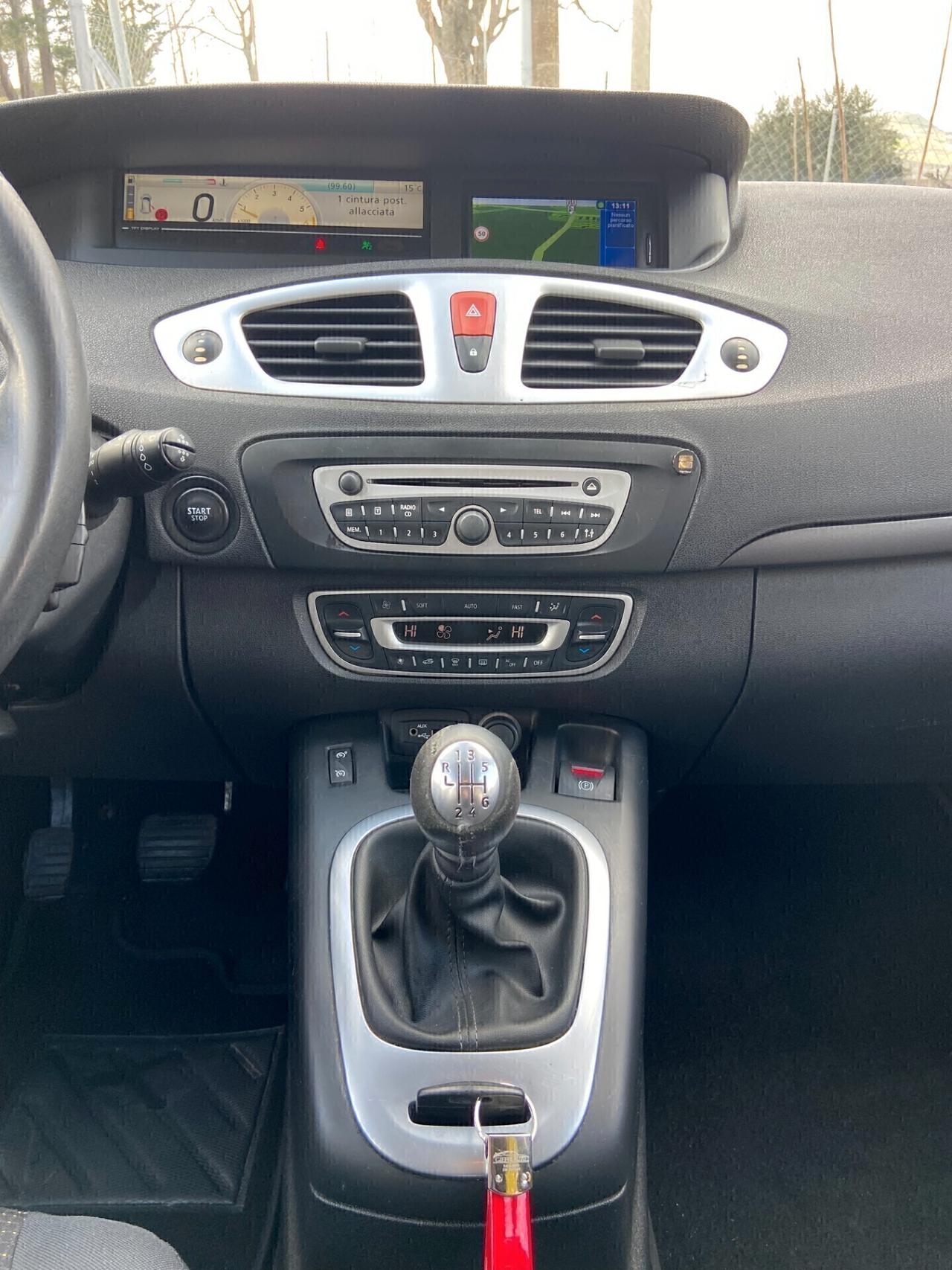 Renault Scenic X-Mod 1.5 dCi 110CV Luxe