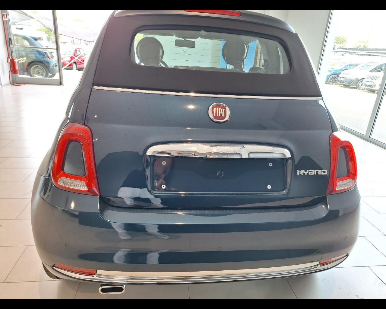 FIAT 500 (2015-->) - 500 C 1.0 Hybrid Dolcevita