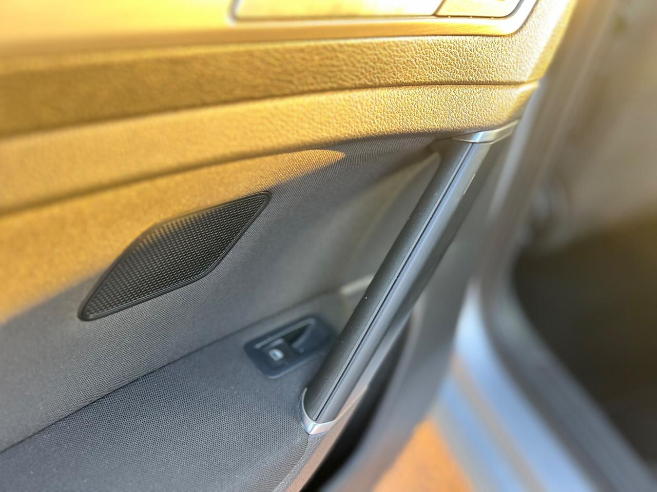 Volkswagen Golf 7 Business 1.6 BlueTDI 110 CV 5p. Highline