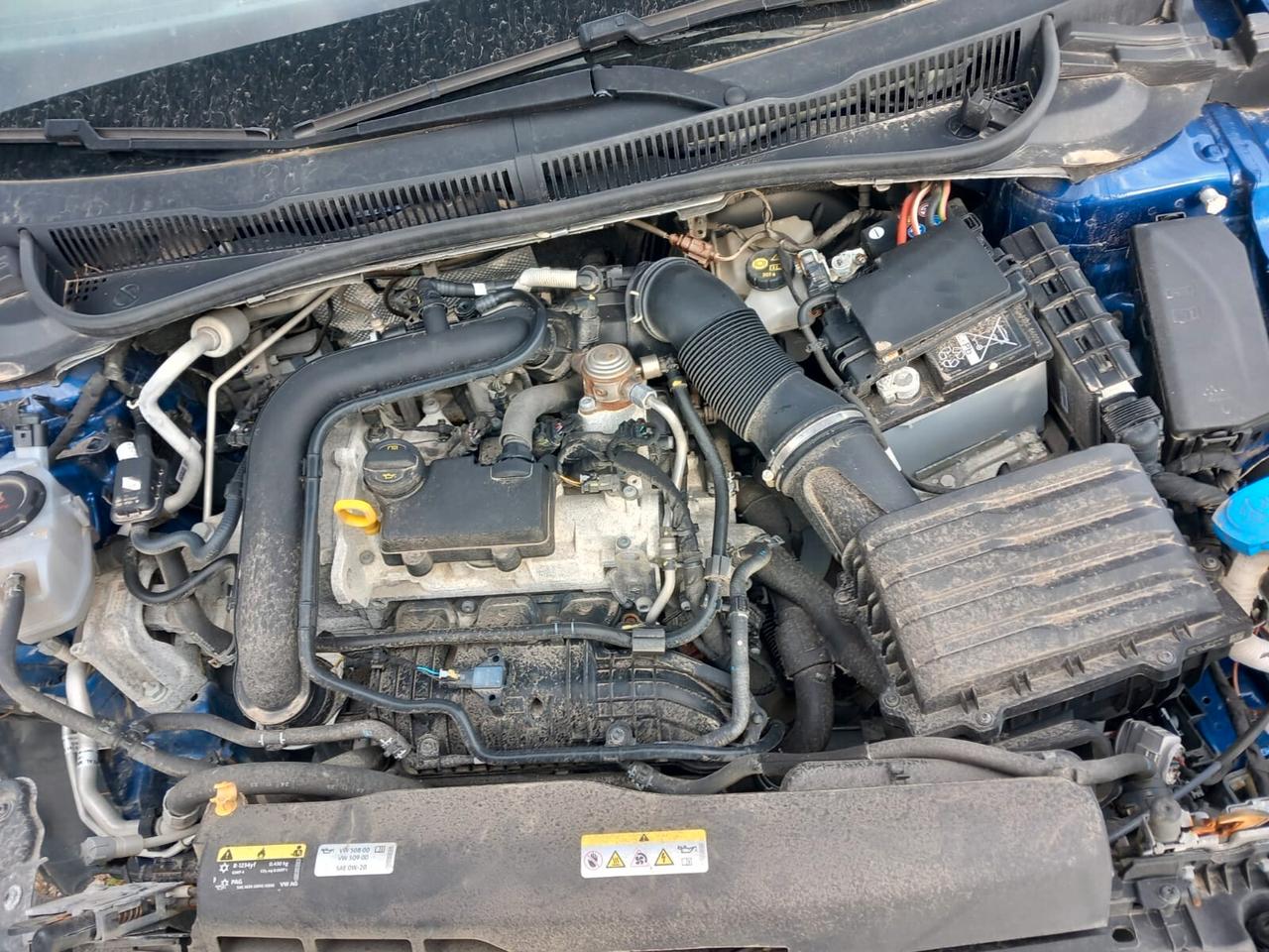 Volkswagen Polo 1.0 TSI Life SINISTRATA