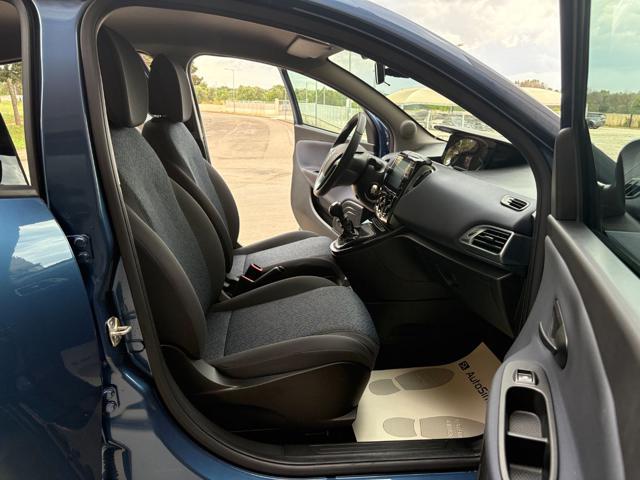 LANCIA Ypsilon 1.0 FireFly 5 porte S&S Hybrid Gold 5 posti.