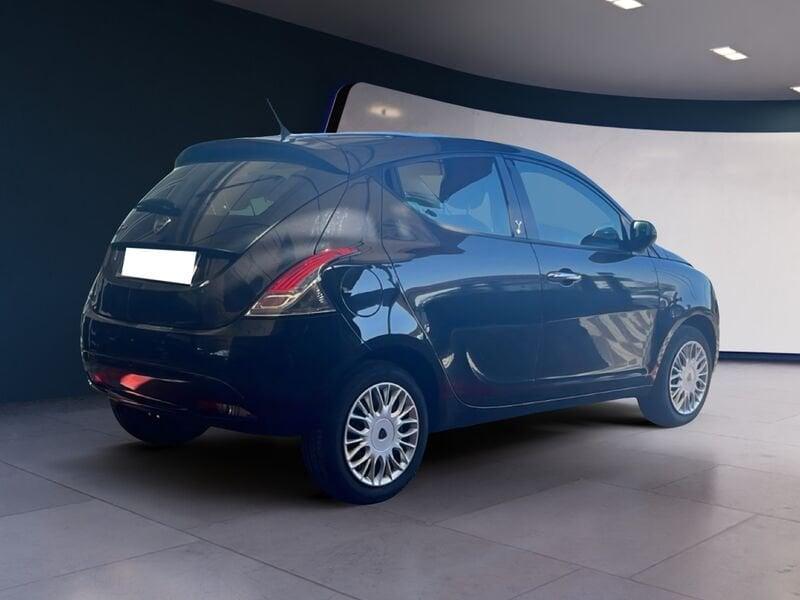 Lancia Ypsilon 1.2 69cv Platinum