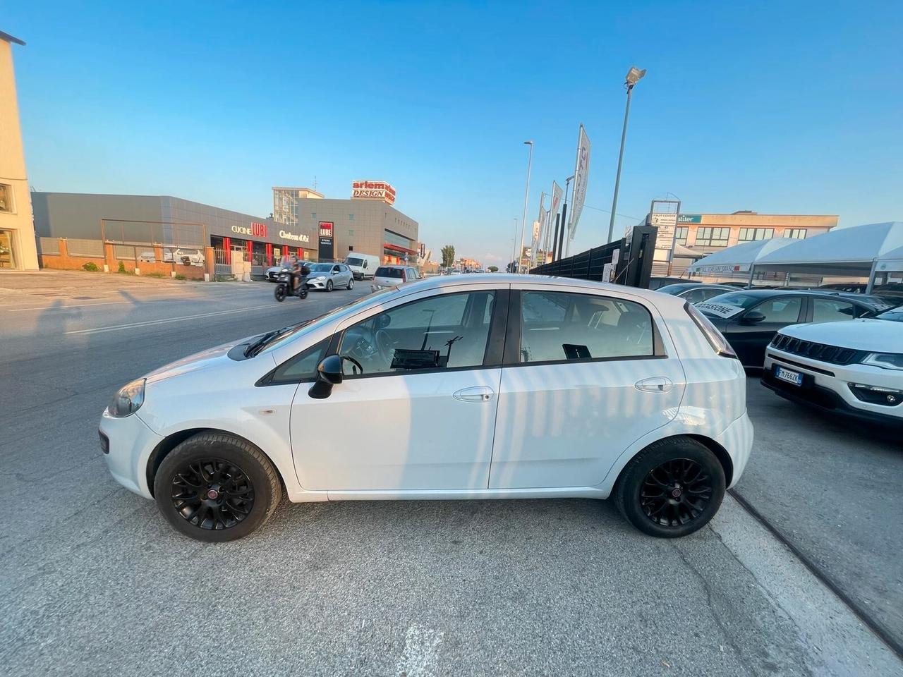 Fiat Punto Evo 1.3 Mjt 90 CV 5 porte Dualogic Dynamic
