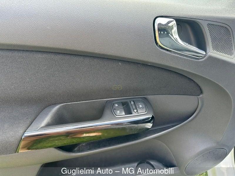 Opel Corsa Corsa 1.2 5 porte Ok Neopatentati