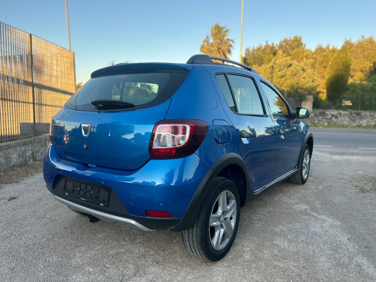 Dacia Sandero Stepway 1.5 90CV-2013/NAVI/SENSORI