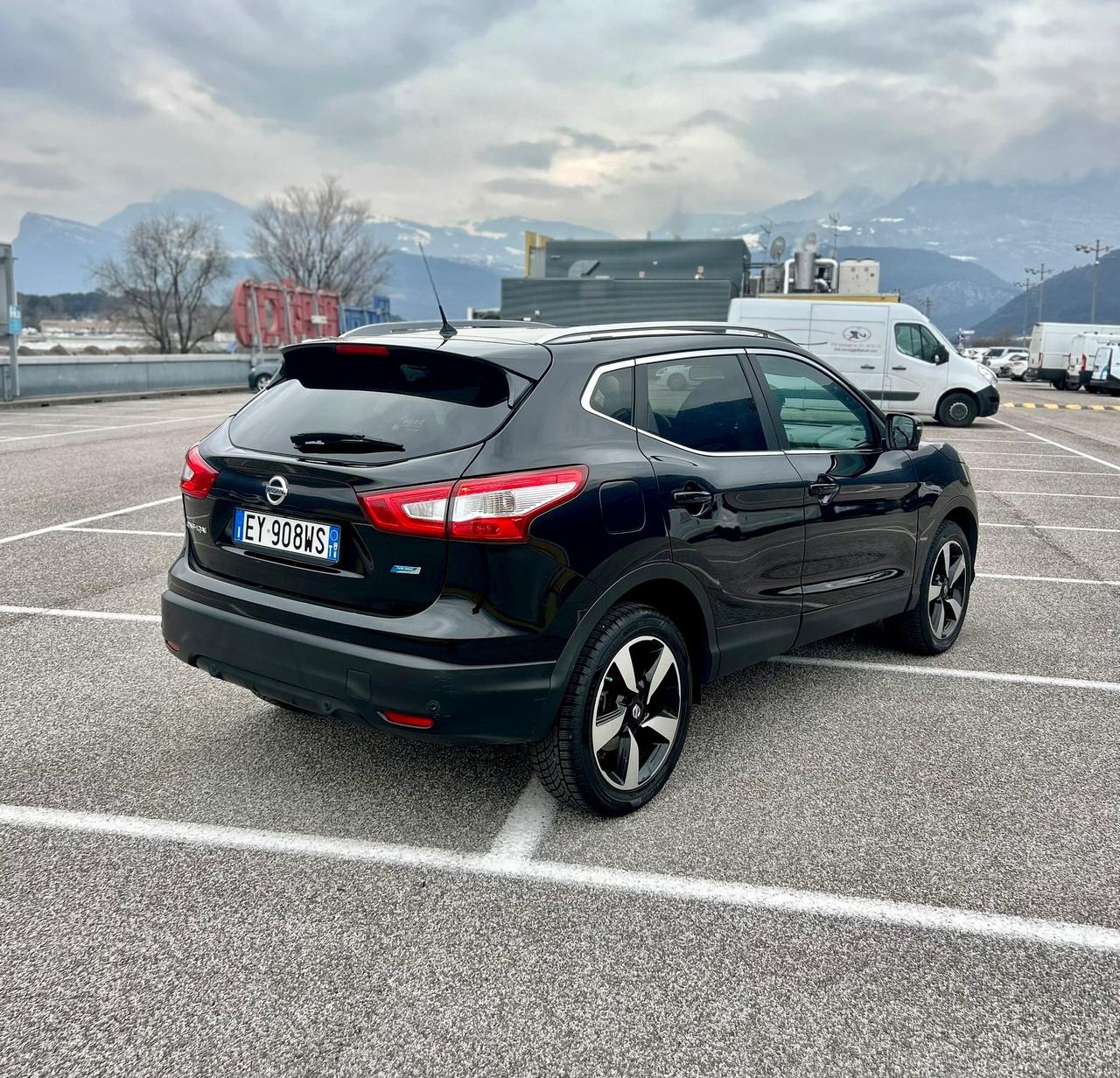 Nissan Qashqai 1.5 dCi Tekna FULL OPTIONAL
