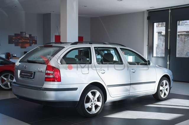 Skoda Octavia Wagon 2.0 TDI Elegance DSG