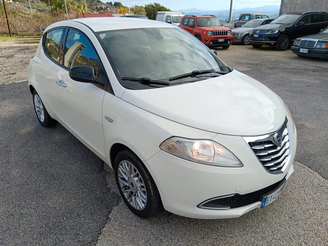 Lancia Ypsilon 1.2 69 CV 5 porte GPL Ecochic Gold