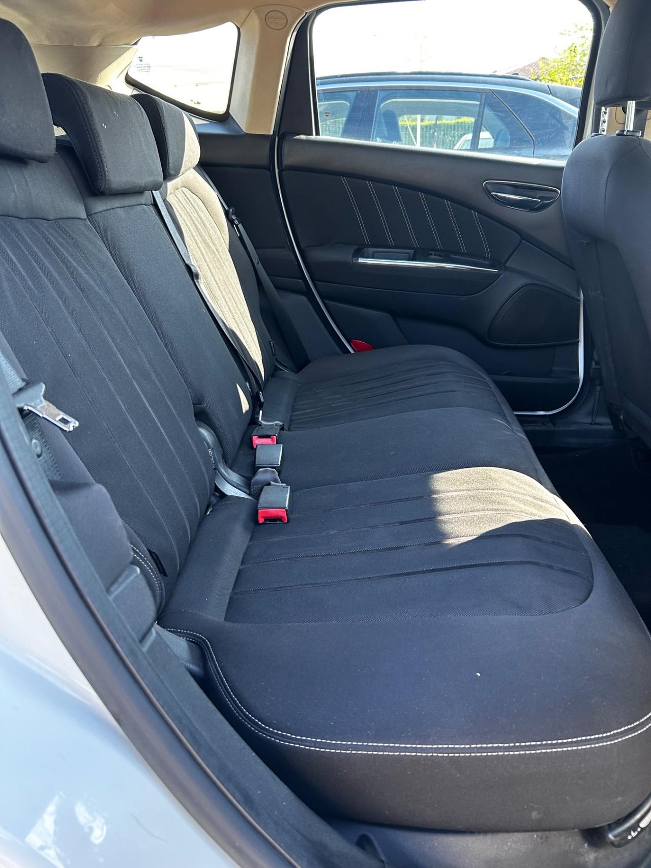 Lancia Delta 1.4 T-Jet 120 CV Silver