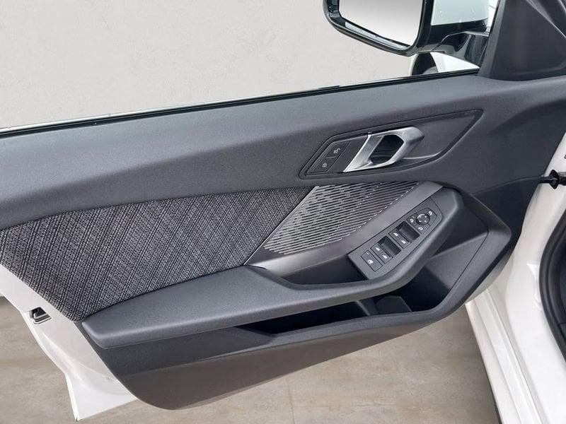 BMW Serie 1 120d MSport Design aut. Camera LED Cockpit 18"