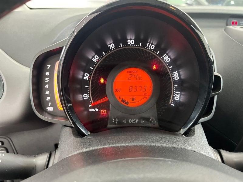 Toyota Aygo Aygo 5p 1.0 x-play 72cv
