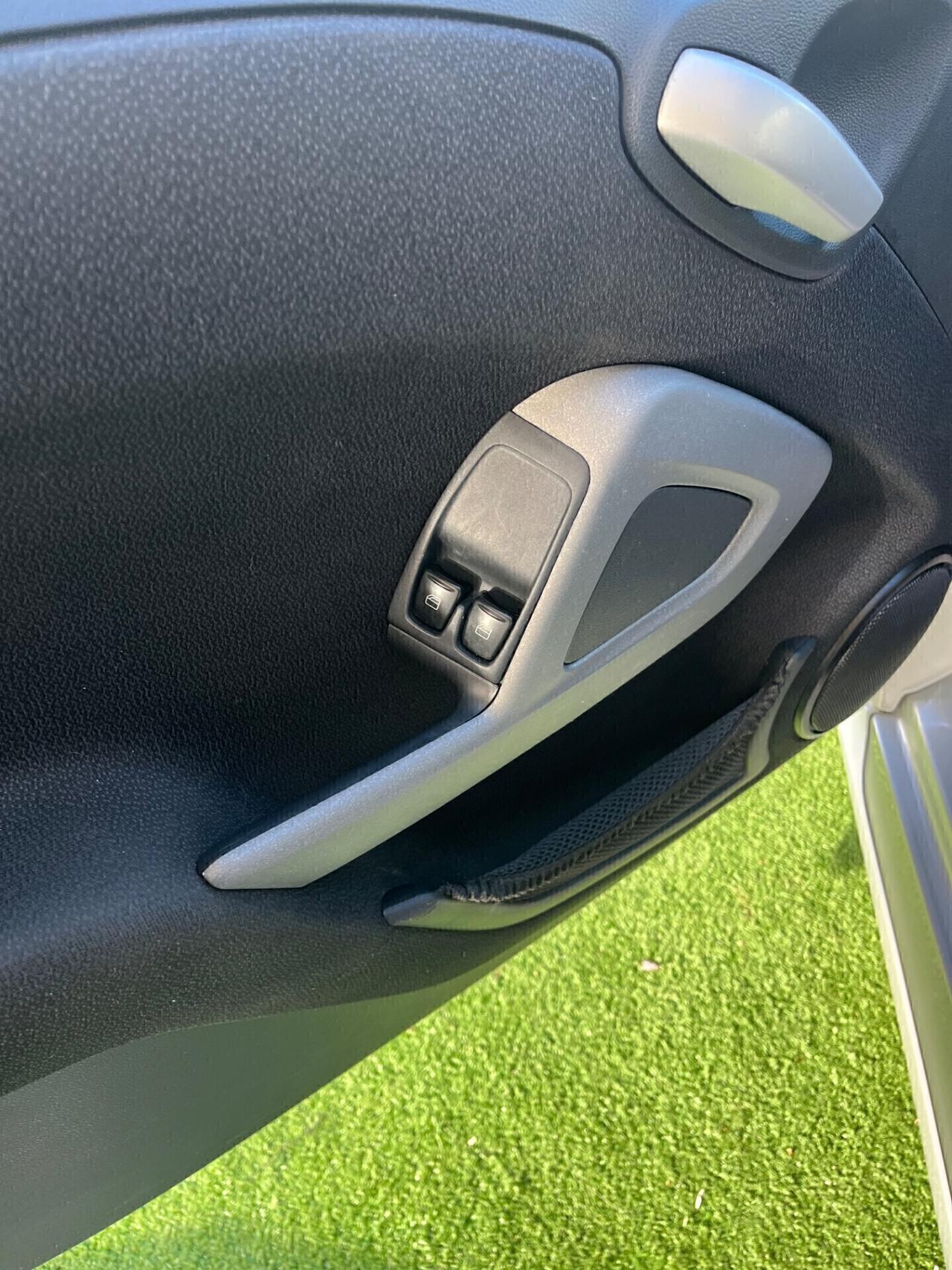 Smart ForTwo 1000 52 kW coupé pure