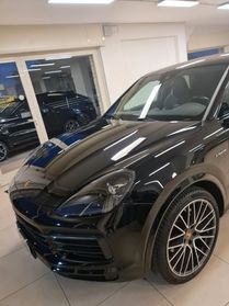 Porsche Cayenne Coupé 3.0 V6 E-Hybrid Platinum Edition