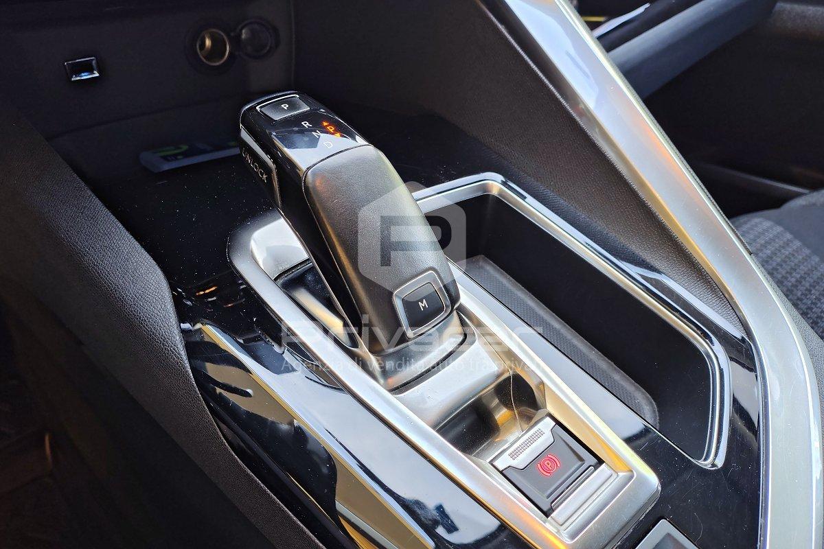 PEUGEOT 3008 BlueHDi 130 S&S EAT8 Active