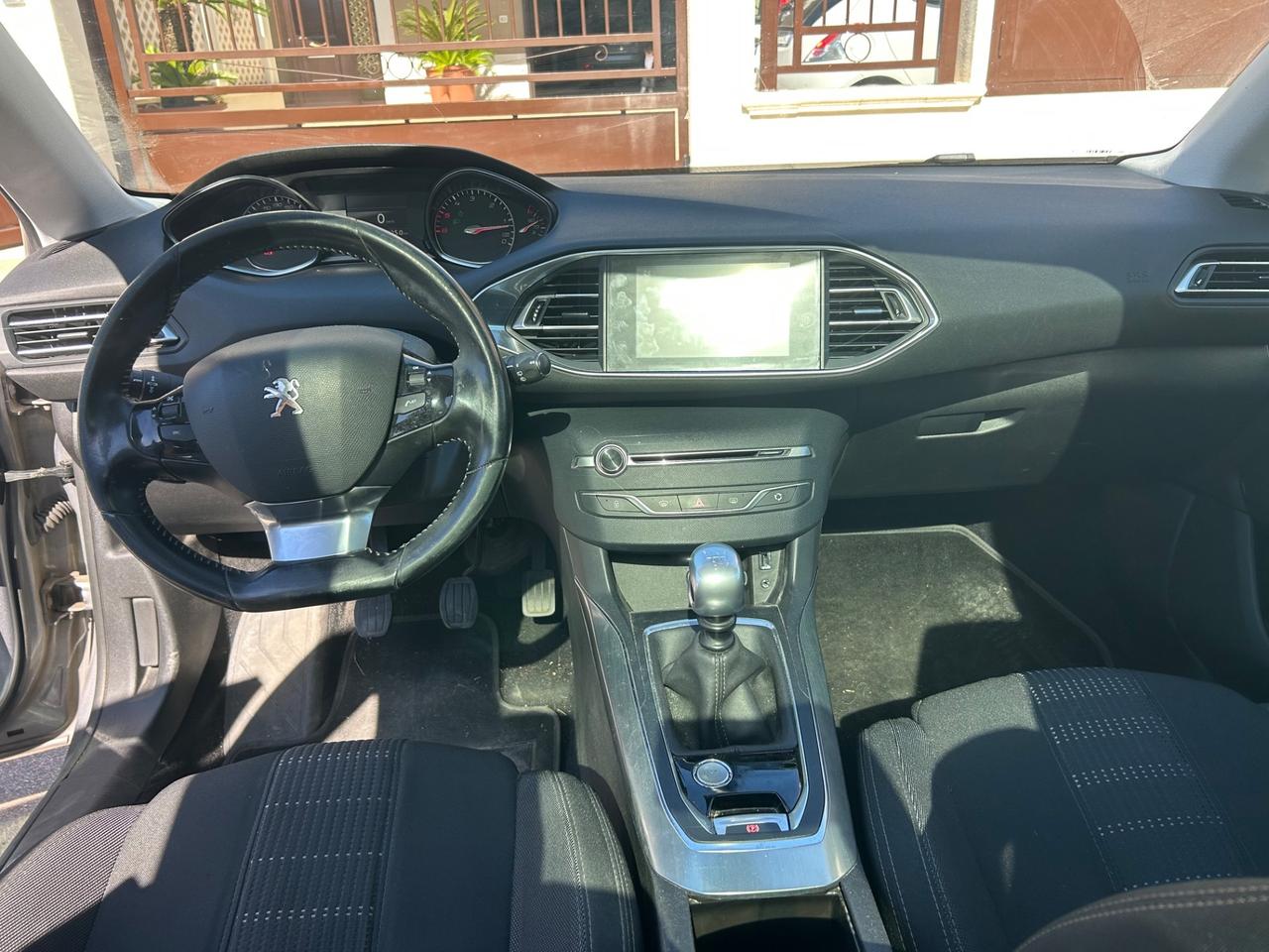 Peugeot 308 BlueHDi 120 S&S Allure