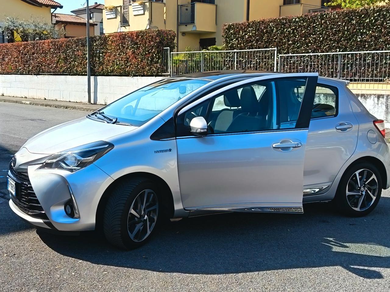 Toyota Yaris hybrid