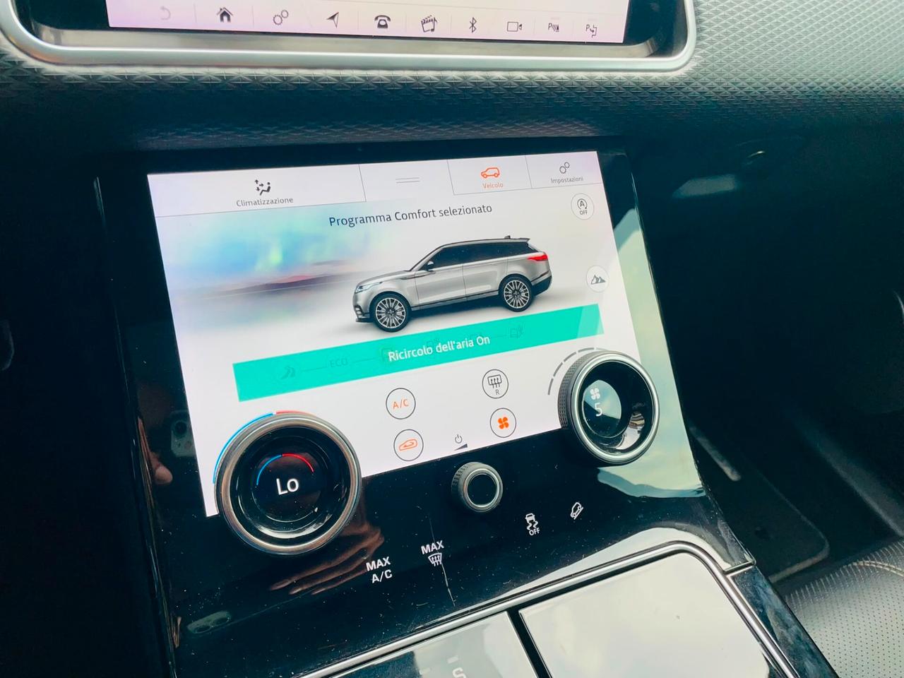 Land Rover Range Velar 2.0D I4 240 CV R-Dynamic HSE