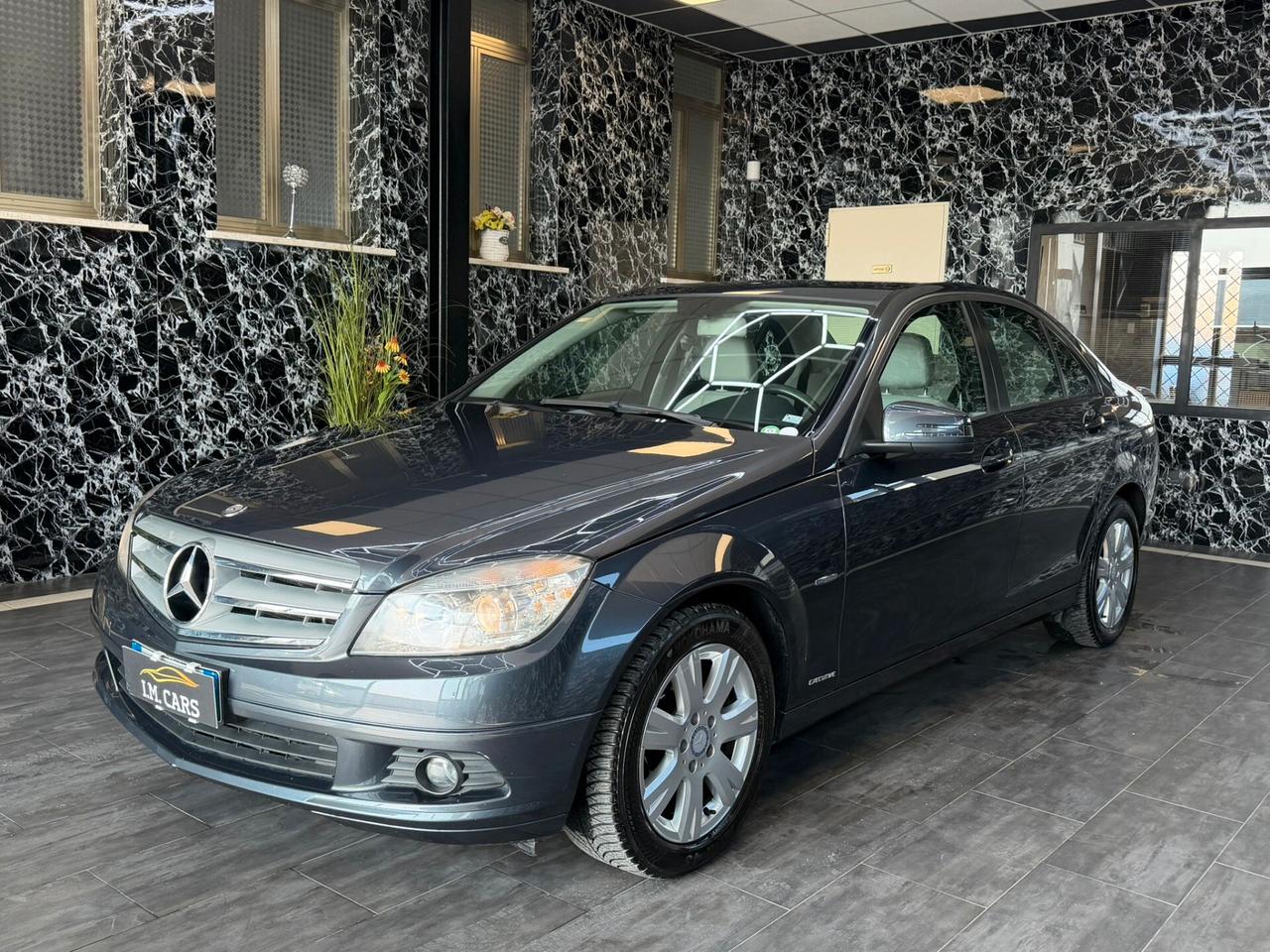 Mercedes-benz C 220 CDI BlueEFFICIENCY Avantgarde