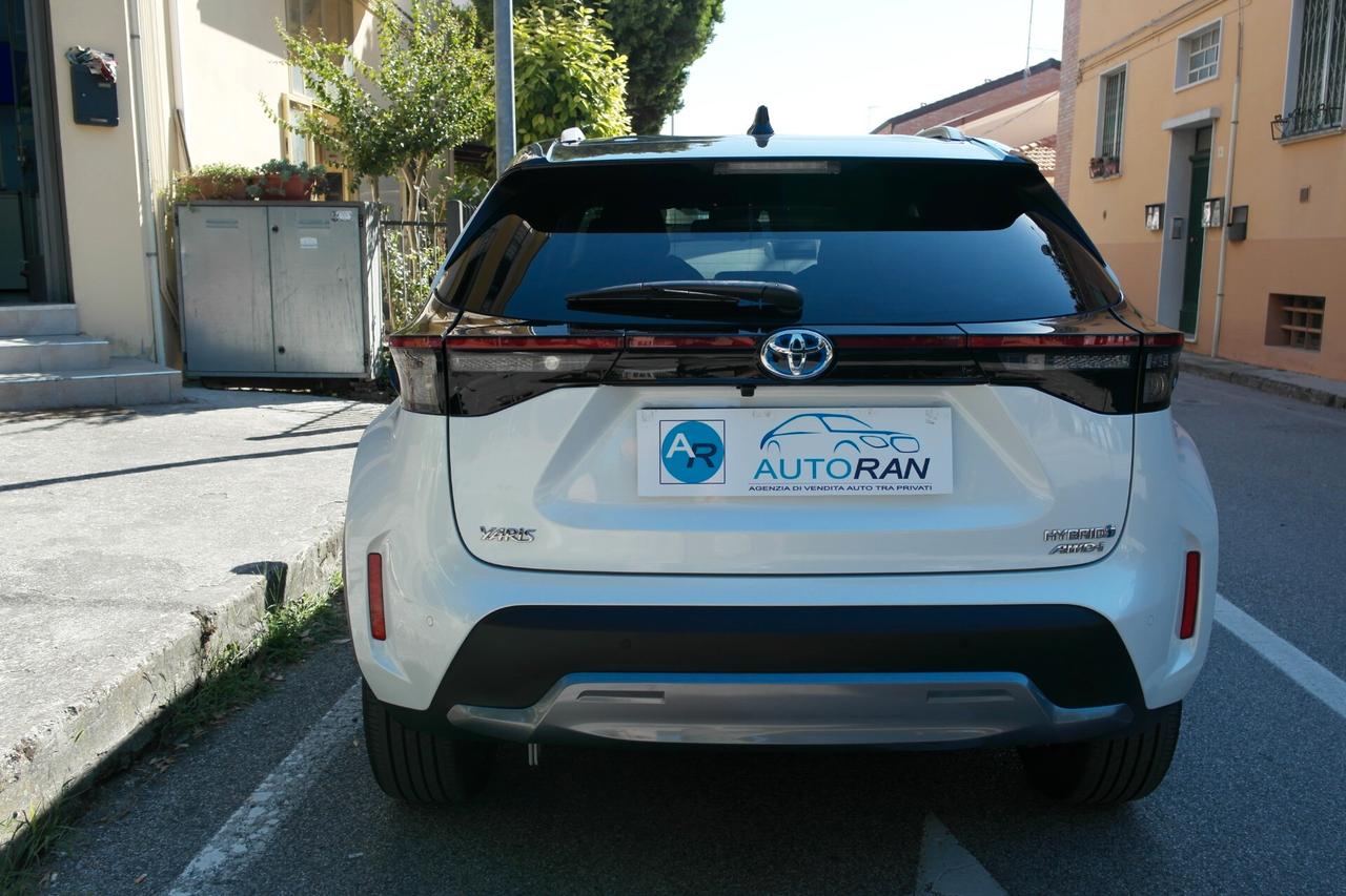 Toyota Yaris Cross 1.5 Hybrid 5p. E-CVT AWD-i Adventure